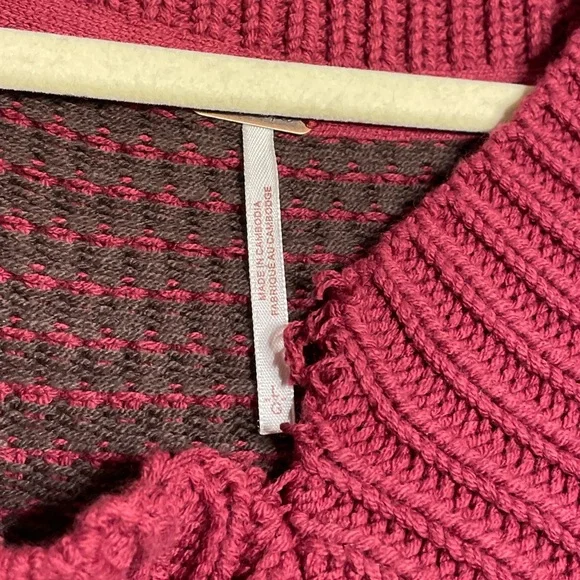 Free People Maisie Oversized Sweater Cranberry Fudge - Picture 5 of 6